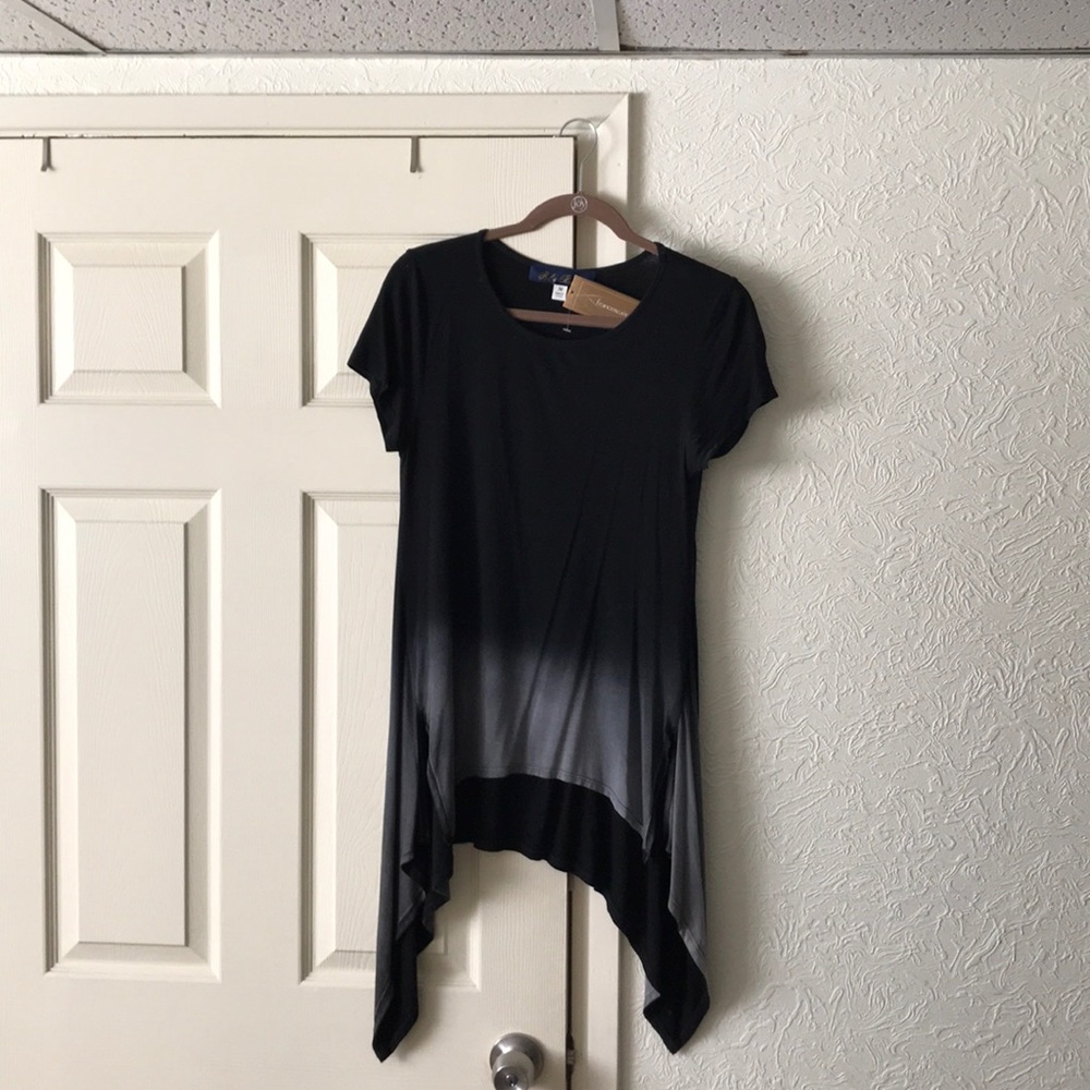 Black and gray ombré t shirt with shark bite hem